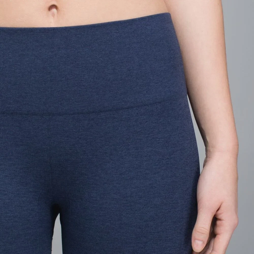 Lululemon In The Flow Crop II -Heathered Deep Navy-SIZE 6 - Picture 4 of 13